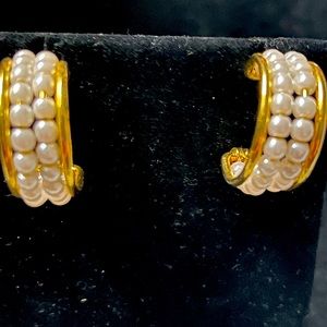Avon Vintage Pearl Hoop Earrings goldstone 1 inch